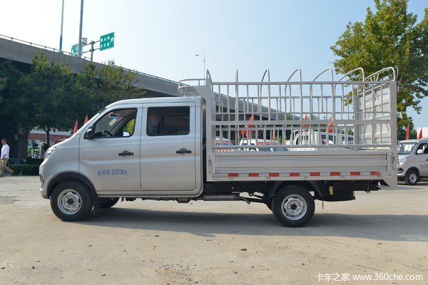长安跨越载货车新豹t5在载货车进行优惠促销活动优惠高达03万