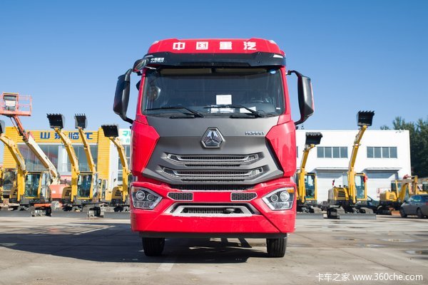 中国重汽 豪沃N5W中卡 220马力 4X2 9.5米厢式载货车(国六)(ZZ5167XXYK711JF1)