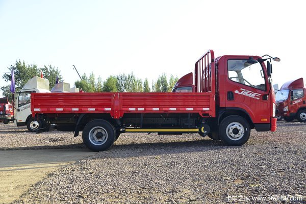 解放卡车 J6F5.2米载货车限时促销中 优惠0.35万