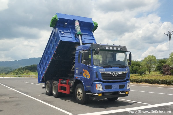 中国重汽豪曼h5240马力6x247米自卸车优惠1万