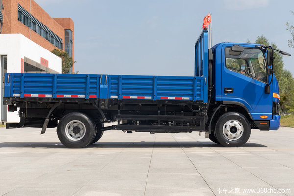 重庆鹏派 优惠1.1万 国六骏铃A8促销中