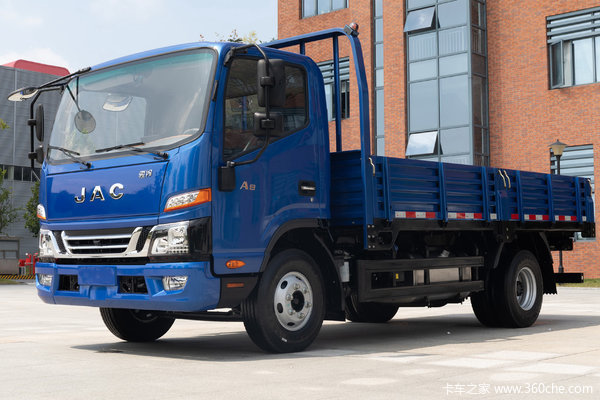 重庆鹏派 优惠1.1万 国六骏铃A8促销中