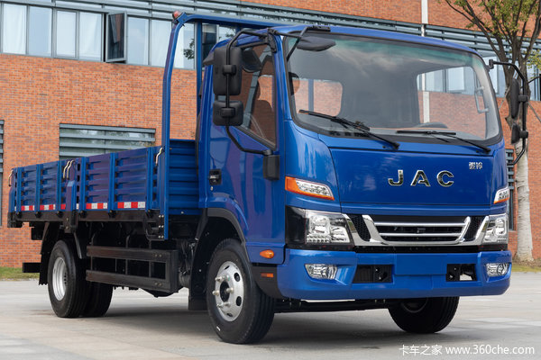 重庆鹏派 优惠1.1万 国六骏铃A8促销中