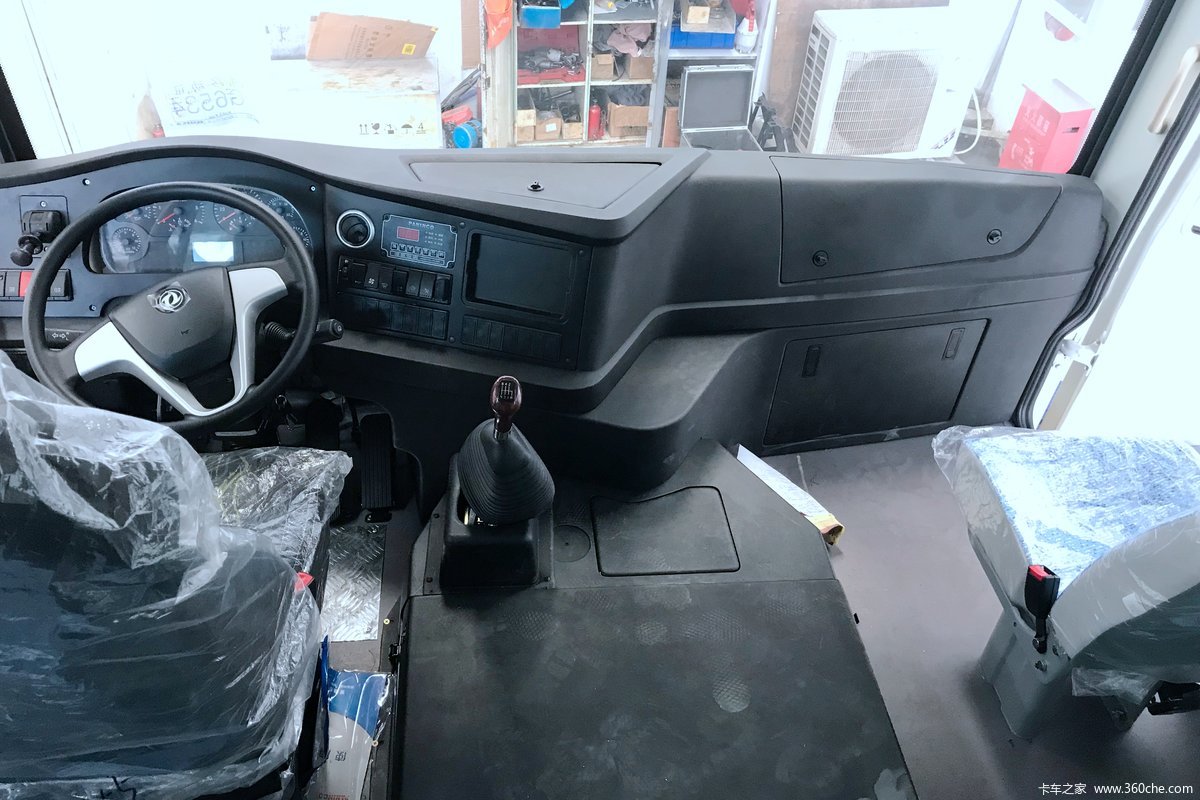 【图】东风超龙 200马力 厢式货车(国六)_实拍图片_1082642_卡车之家