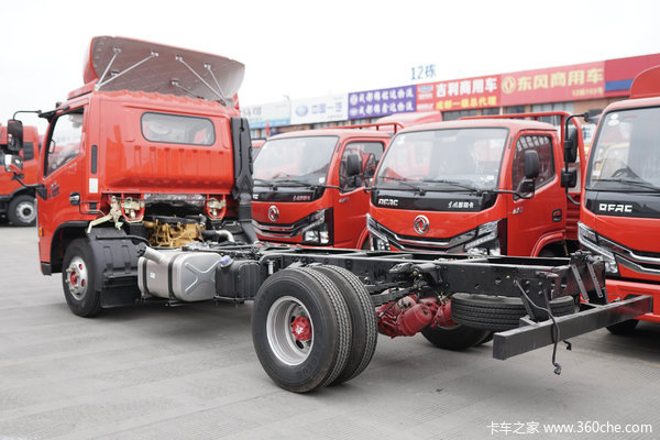 东风多利卡D6载货车武汉市火热促销中 让利高达0.4万