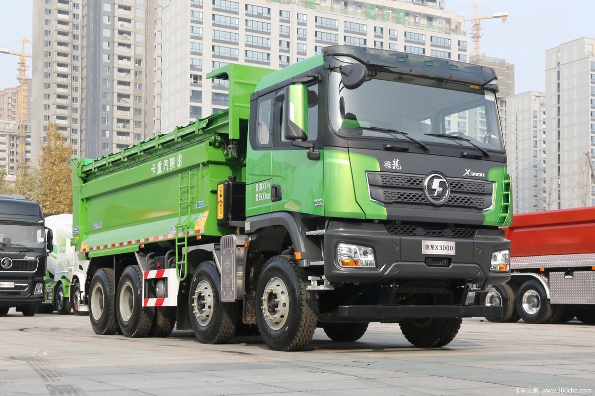 陕汽重卡 德龙X3000 城建标准版 375马力 8X4 6.2米自卸车(国六)