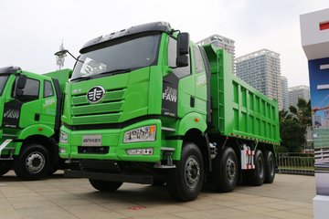 一汽解放 新J6P重卡 420马力 8X4 5.6米渣土自卸车(国六)(CA3310P66K24L1T4E6) 卡车图片