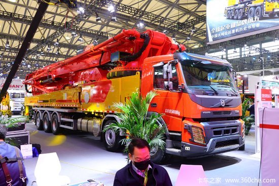 沃尔沃fm重卡540马力10x4混凝土泵车三一牌sym5540thbe680c10