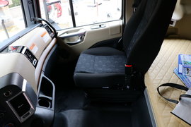 格尔发A5 冷藏车驾驶室                                               图片