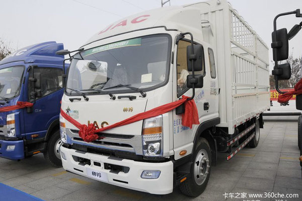 江淮 德沃斯Q8 168马力 4X2 6.2米排半仓栅式载货车(HFC5160CCYP91K1D3V)