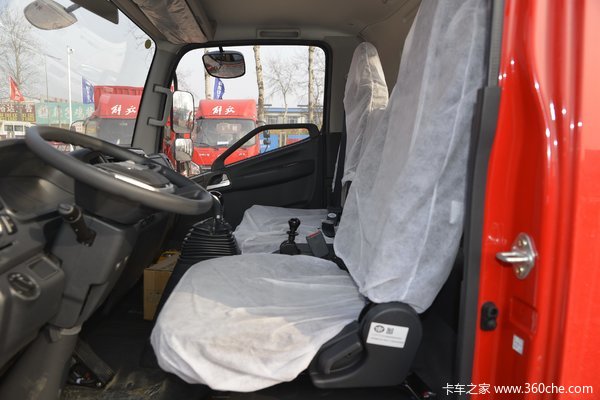 解放卡车J6F4.2米厢车无锡市火热促销中 让利高达0.35万