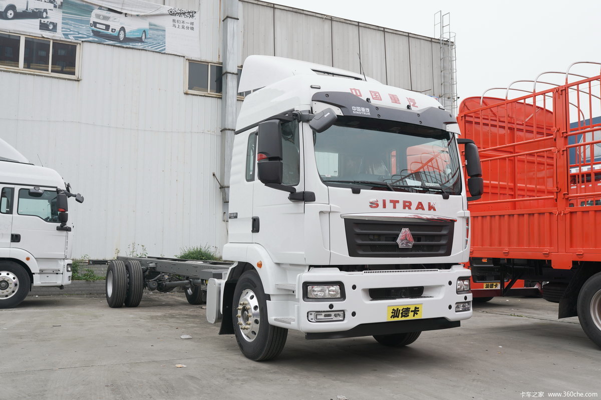 中国重汽 汕德卡SITRAK G5重卡 240马力 4X2 9.6米厢式载货车
