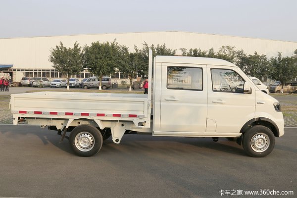 购鑫卡S52载货车 享高达0.5万优惠