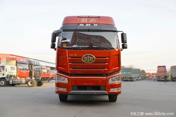 在上海沪淮购解放J6P牵引车 享高达4.3万优惠