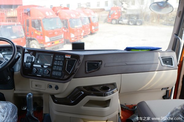 解放JH6牵引车洛阳市火热促销中 让利高达0.8万