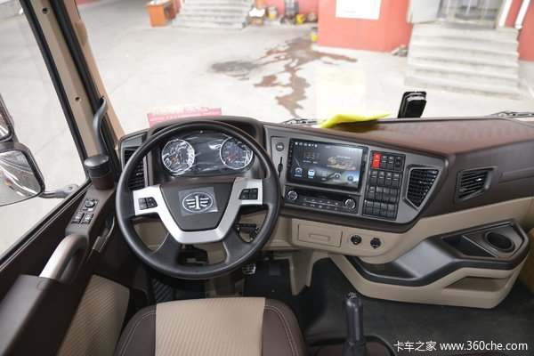 广鹏通JH6550马力牵引车年中让利回馈新老客户