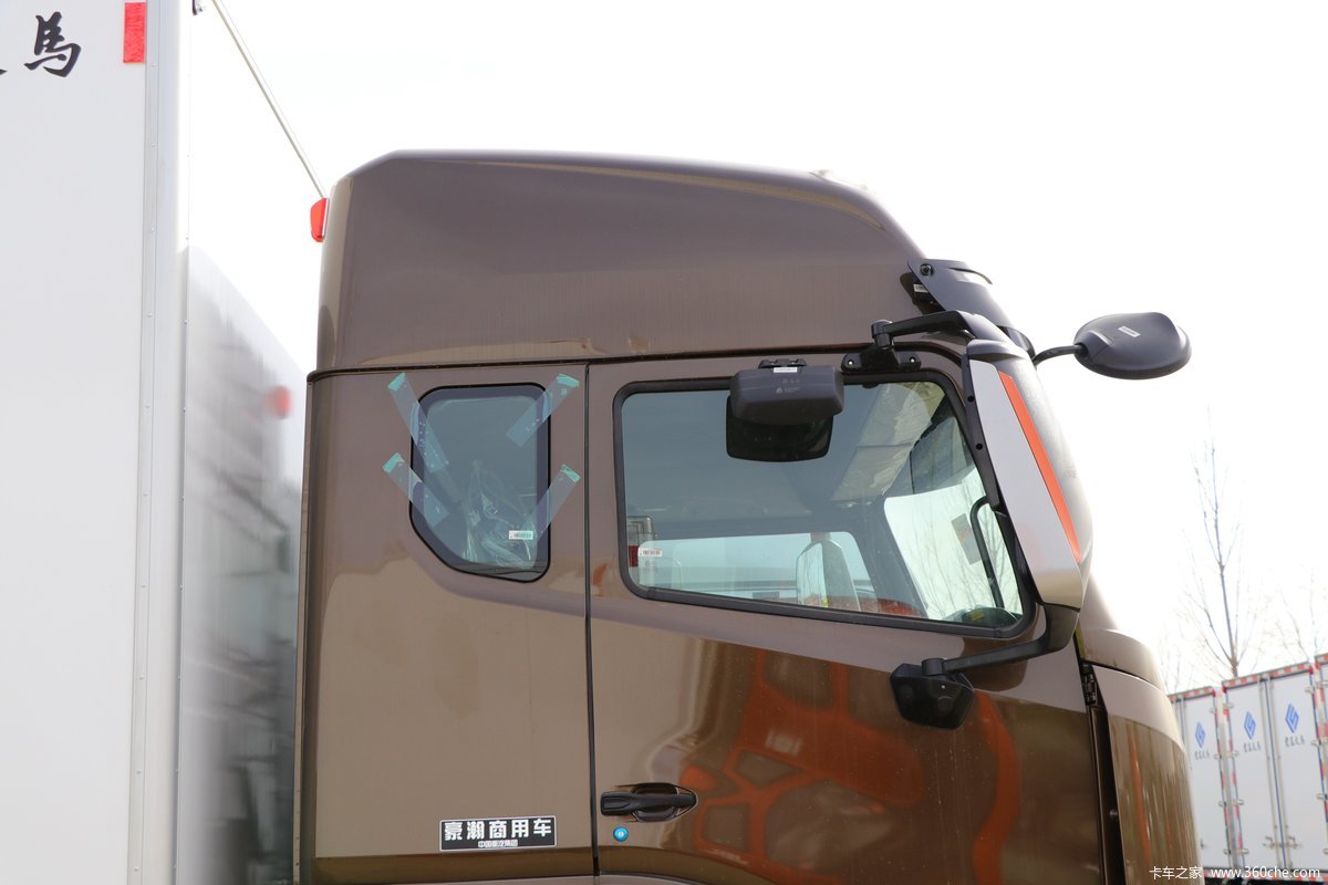 【图】中国重汽 HOWO N5G中卡 240马力 4X2 冷藏车(宏昌天马)_实拍图片_1136880_卡车之家