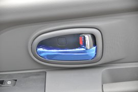 缔途GX 冷藏车驾驶室                                               图片