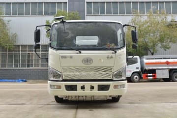 一汽解放轻卡 J6F 180马力 4X2 加油车(楚飞牌)(国六)(CLQ5123GJY6CA)