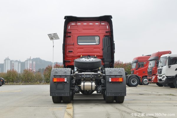 热卖车型 天龙旗舰KX520牵引车优惠0.5万