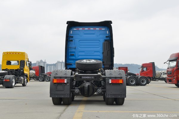 东风天龙旗舰KX520牵引车 极致油耗