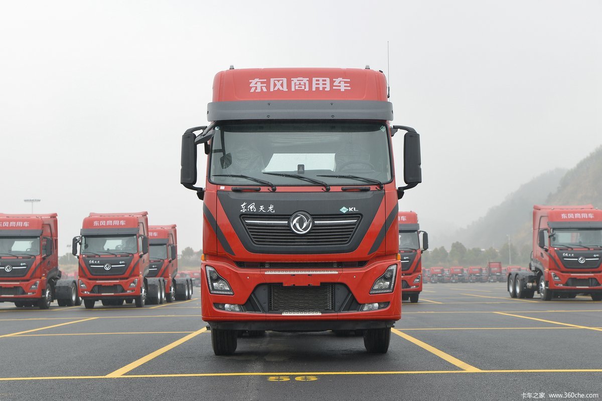 东风商用车 天龙KL重卡 品质版 470马力 6X4 LNG牵引车(国六)(速比3.909)