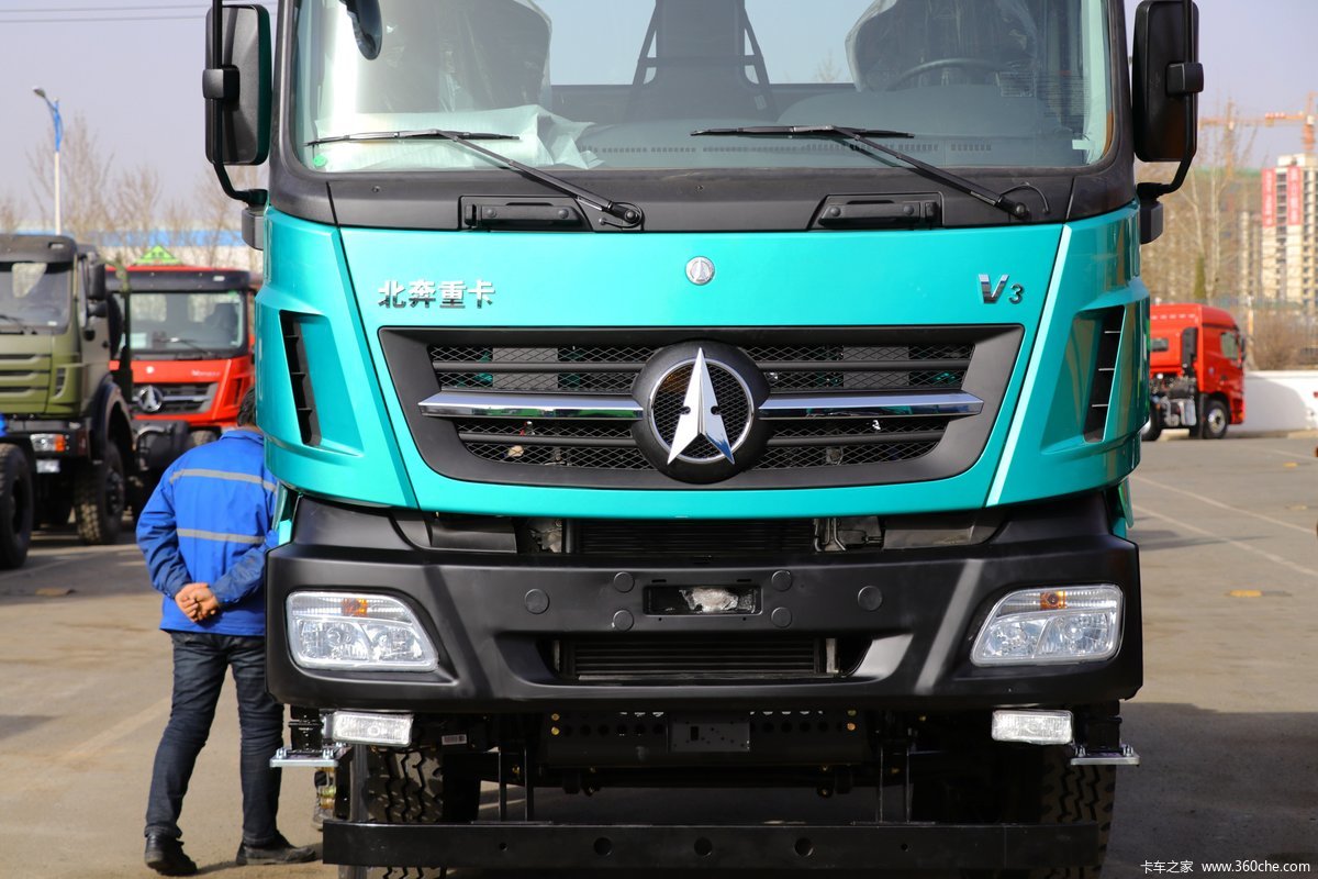 【图】北奔 V3重卡 350马力 8X4 9.4米栏板载货车(国六)(ND1310DD6J7Z02)_实拍图片_1145523_卡车之家