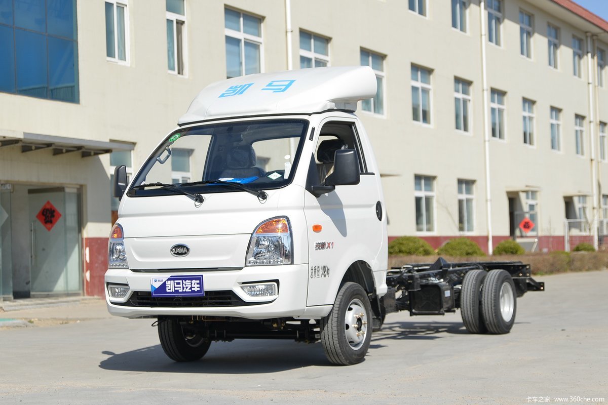 凯马 锐航X1 2.0L 高配版 122马力 CNG 4米单排厢式微卡(国六)
