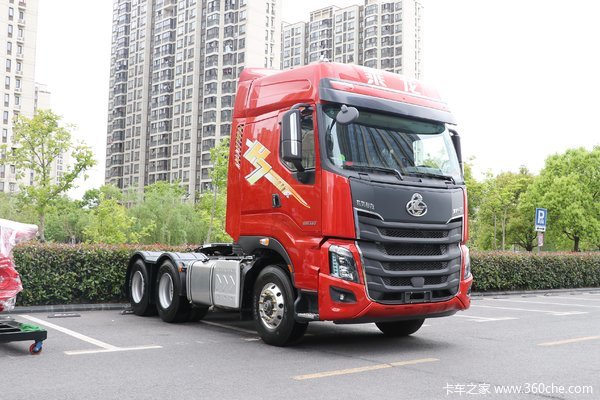 东风柳汽 乘龙H7重卡 陆航版 560马力 6X4 AMT自动挡牵引车(LZ4252H7DC1)