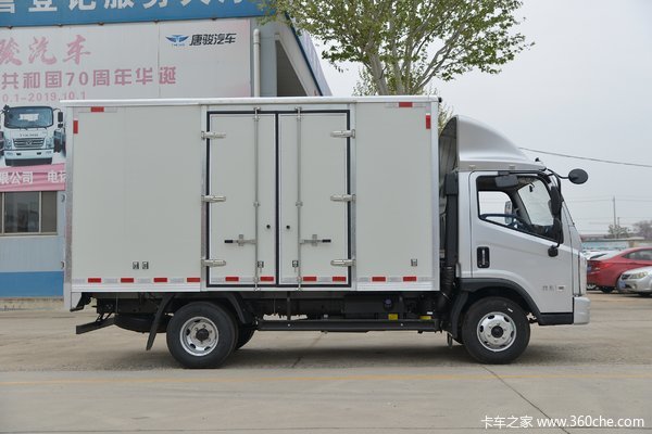 购时代领航载货车 享高达0.5万优惠