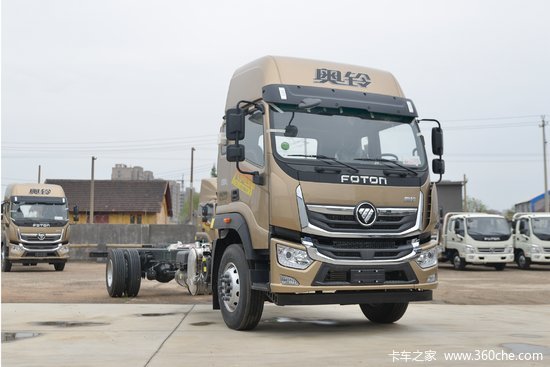 福田奥铃大黄蜂240马力978米排半翼开启厢式载货车bj5188xykkpfnaf1