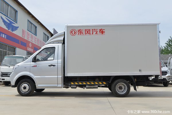 同级最宽货箱 东风小霸王W18载货车仅售5.48万