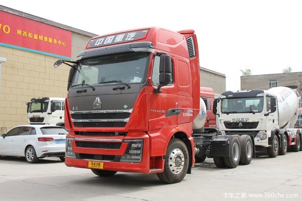 中国重汽 HOWO TH7重卡 460马力 6X4 LNG牵引车(国六)(ZZ4257V384HF1LB)