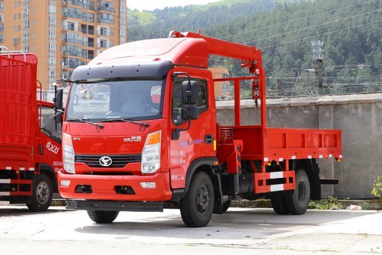 时风 风驰1800 4x2 110马力 随车吊(ssf5042jsqj54)