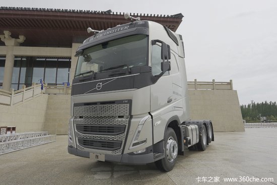沃尔沃 全新fh重卡 460马力 6x4 自动挡牵引车(国六)