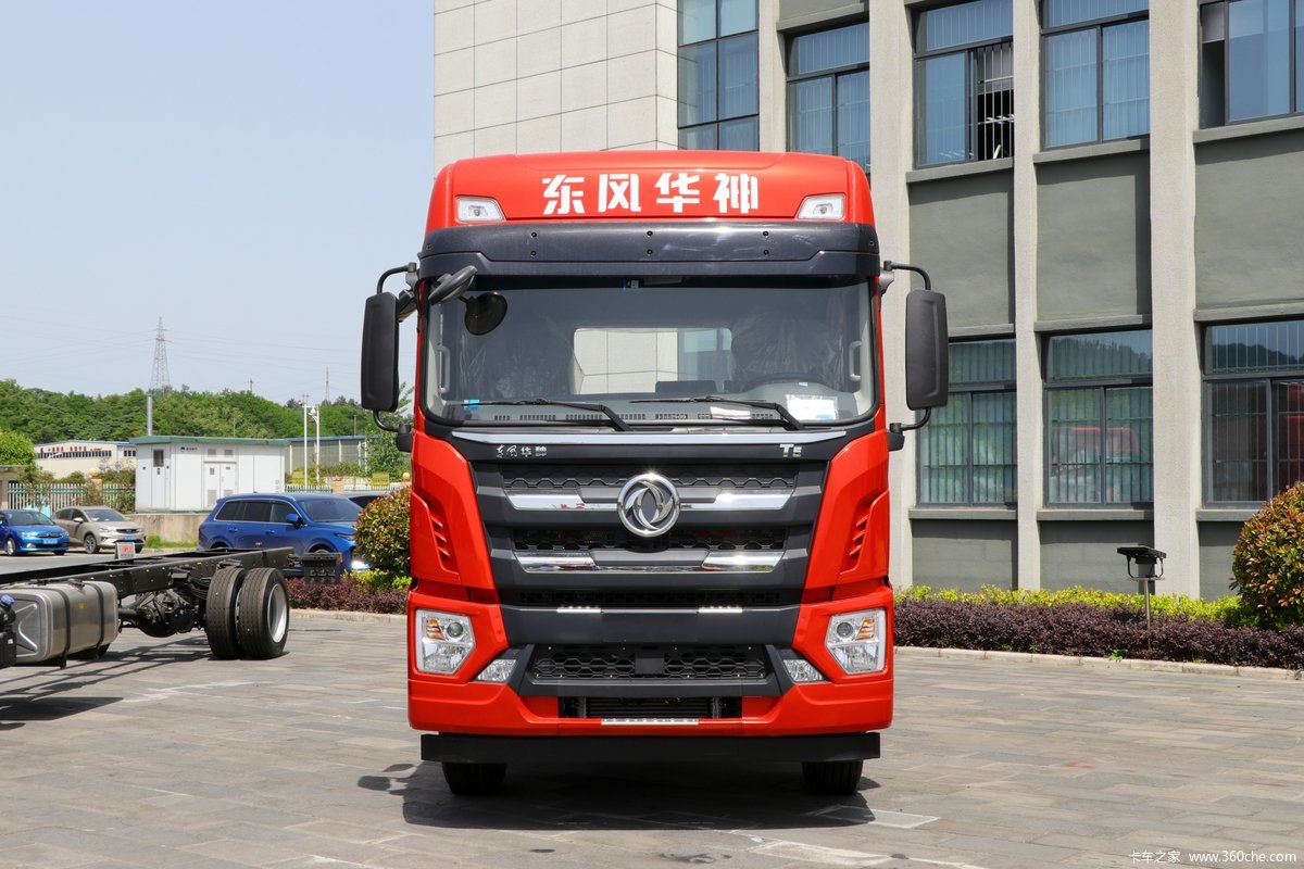 东风华神 T5 复合版 350马力 8X2 9.6米仓栅载货车(高顶)