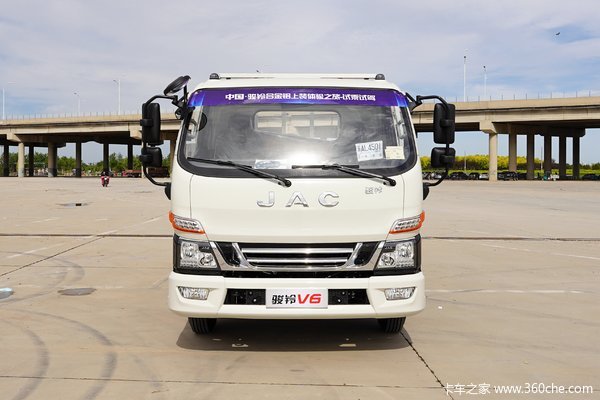 江淮 骏铃V6 130马力 4X2 3.89米排半栏板轻卡(HFC1048B31K1C7S)