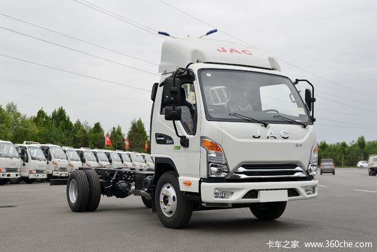 江淮 康铃j5 豪华版 152马力 4.