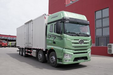 一汽解放 J7重卡 560马力 8X4 9.5米AMT自动挡厢式载货车(国六)