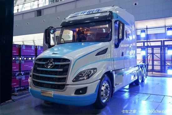 东风柳汽乘龙t7l生活舱600马力6x4amt自动挡牵引车国六