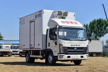 中国重汽HOWO 统帅 160马力 4X2 4.1米冷藏车(国六)(绿叶冷藏)(ZZ5047XLCH3315F145) 卡车图片