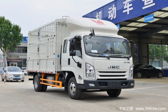 江铃凯运蓝鲸豪华款152马力368米排半仓栅式轻卡国六jx5045ccytg26