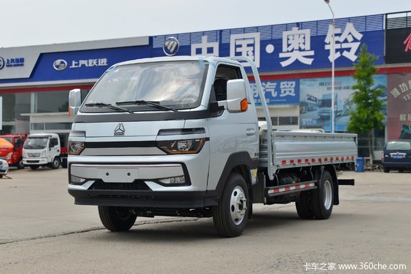 中国重汽HOWO 小帅 130马力 4X2 3.6米单排栏板小卡(ZZ1047C3111F145)