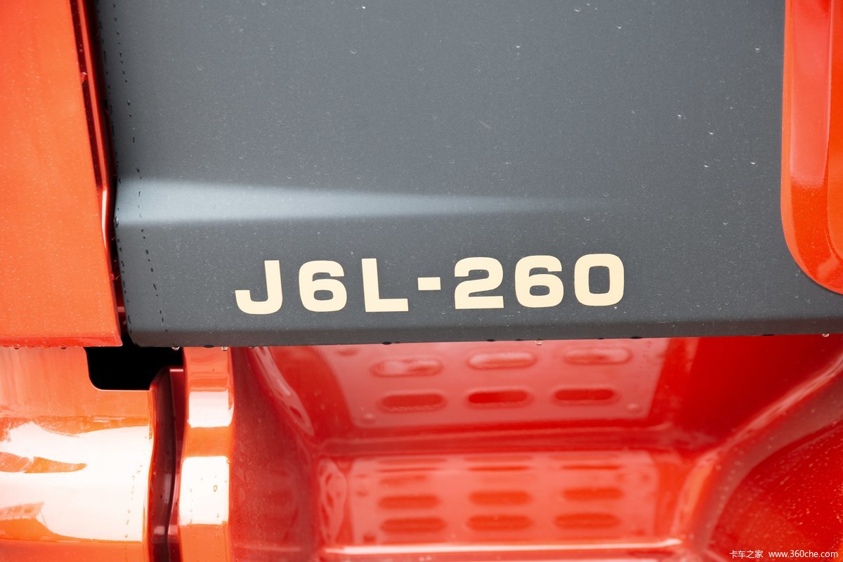 һ J6Lп Ӣ ͨ 260 4X2 6.75ػ()(CA1180P62K1L4E6)                                                