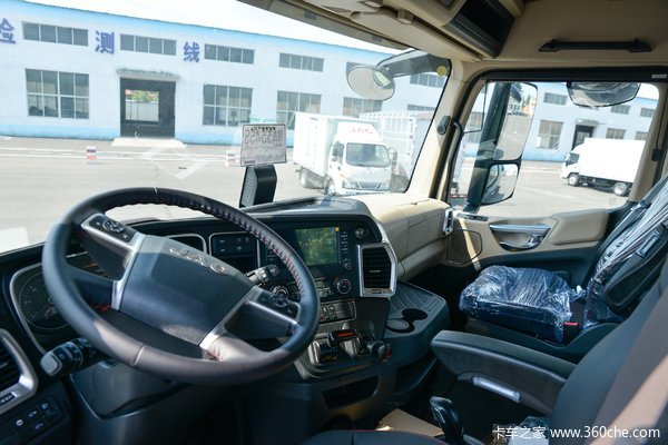 江淮格尔发k7重卡舒适版560马力6x4amt自动挡牵