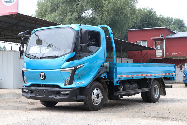 购飞碟w5载货车享高达096万优惠0息购车欢迎详询