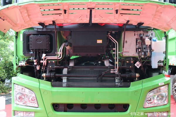 青岛解放 JH6重卡 430马力 8X4 7.8米自卸车(CA3310P27K15L5T4E5A80)
