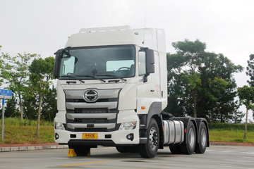 广汽日野 700智臻重卡 450马力 6x4牵引车(宽高顶)(国六)(yc4250ss1