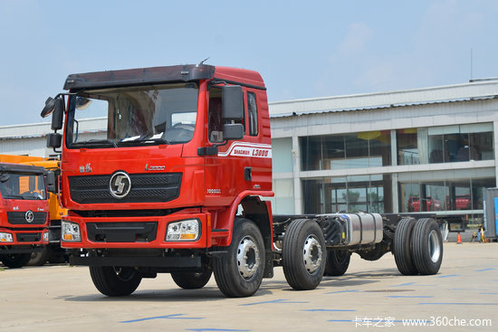 陕汽重卡 德龙l3000 旗舰版 245马力 6x2 8.