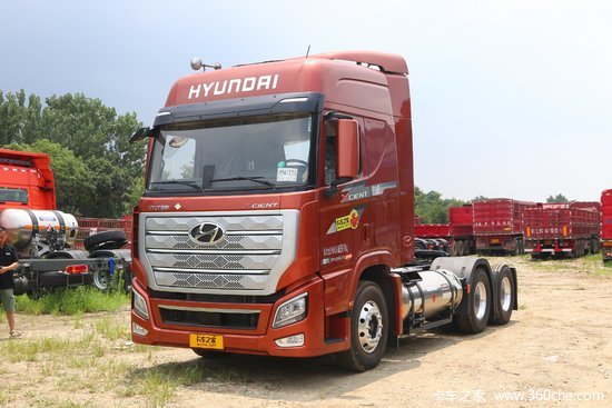 现代商用车 新一代创虎 460马力 6x4 lng牵引车(国六)(chm4250kpq52nt